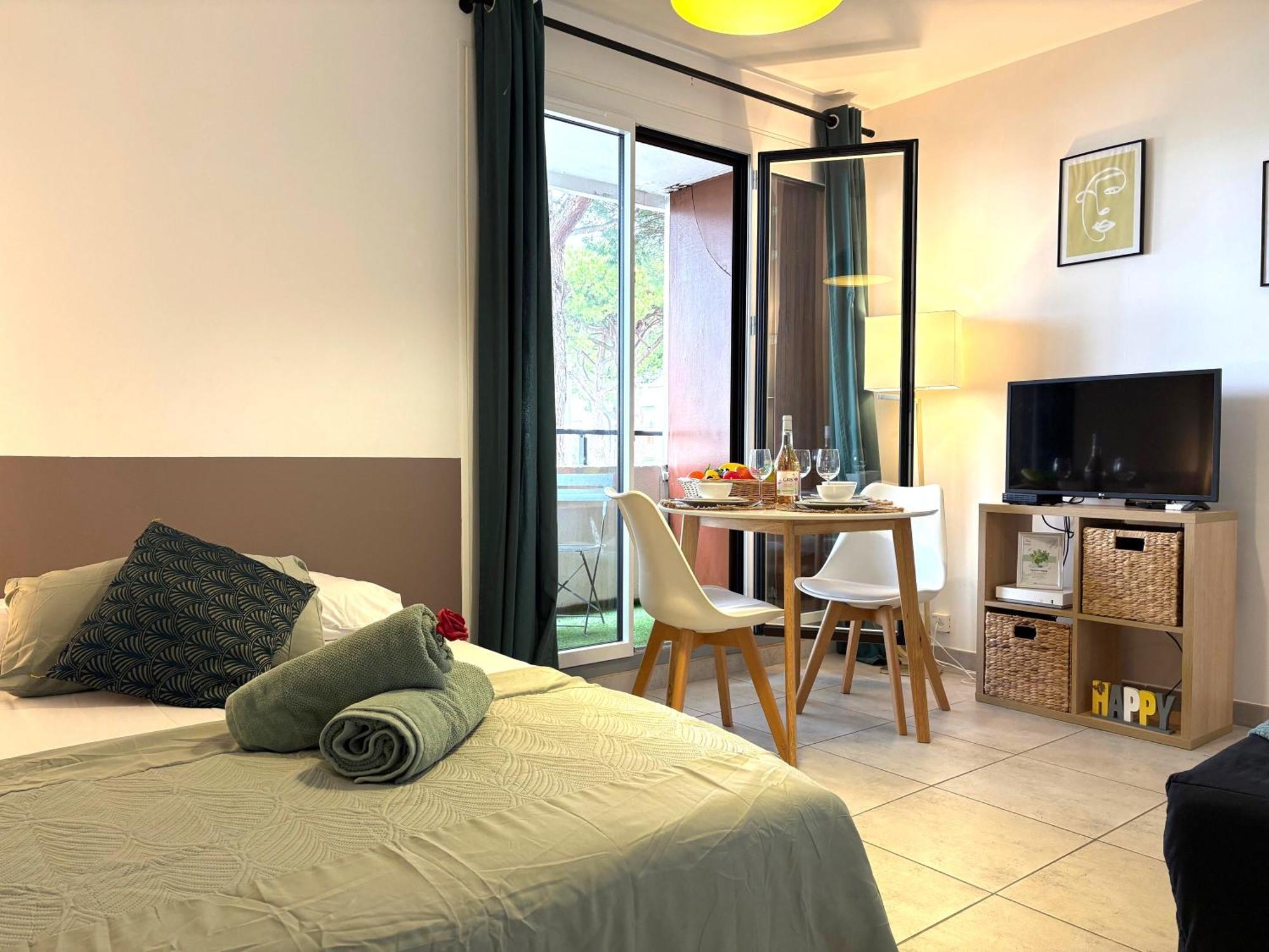 לה גרנד מוט L'Amazone Studio Plein Centre Plages A 2Min Clim Wifi Sur Le Port - Top Prosconciergerie- מראה חיצוני תמונה