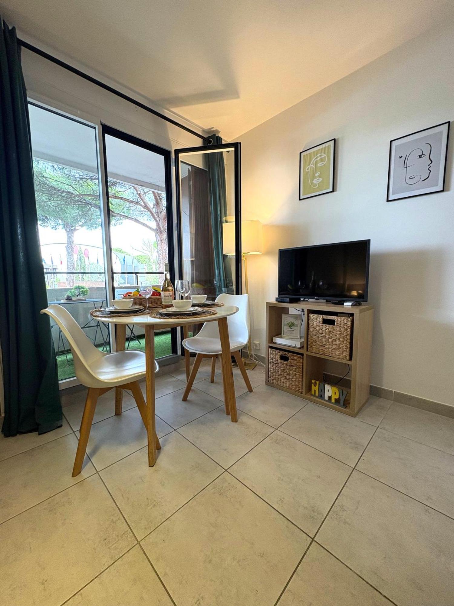 לה גרנד מוט L'Amazone Studio Plein Centre Plages A 2Min Clim Wifi Sur Le Port - Top Prosconciergerie- מראה חיצוני תמונה